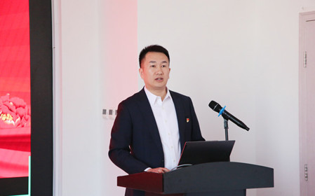 標(biāo)題：呼和浩特分院組織召開(kāi)領(lǐng)導(dǎo)干部業(yè)務(wù)培訓(xùn)會(huì)暨領(lǐng)導(dǎo)干部講黨課
瀏覽次數(shù)：1185
發(fā)表時(shí)間：2024-12-26